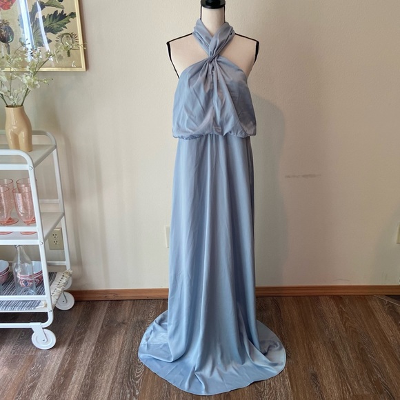 Boohoo Ice Blue Twist Front High Neck Satin Formal Dress - Picture 5 of 9